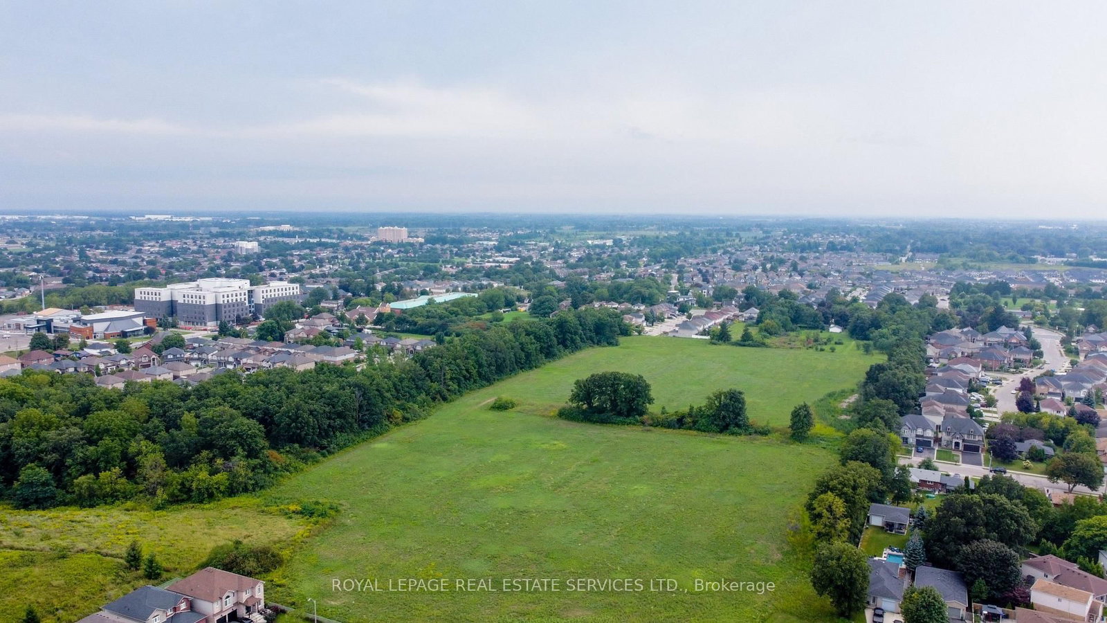 4 Chartwell Circle S • Hamilton, ON photo 44