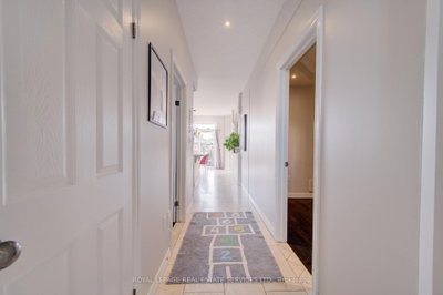 4 Chartwell Circle S • Hamilton, ON photo 6