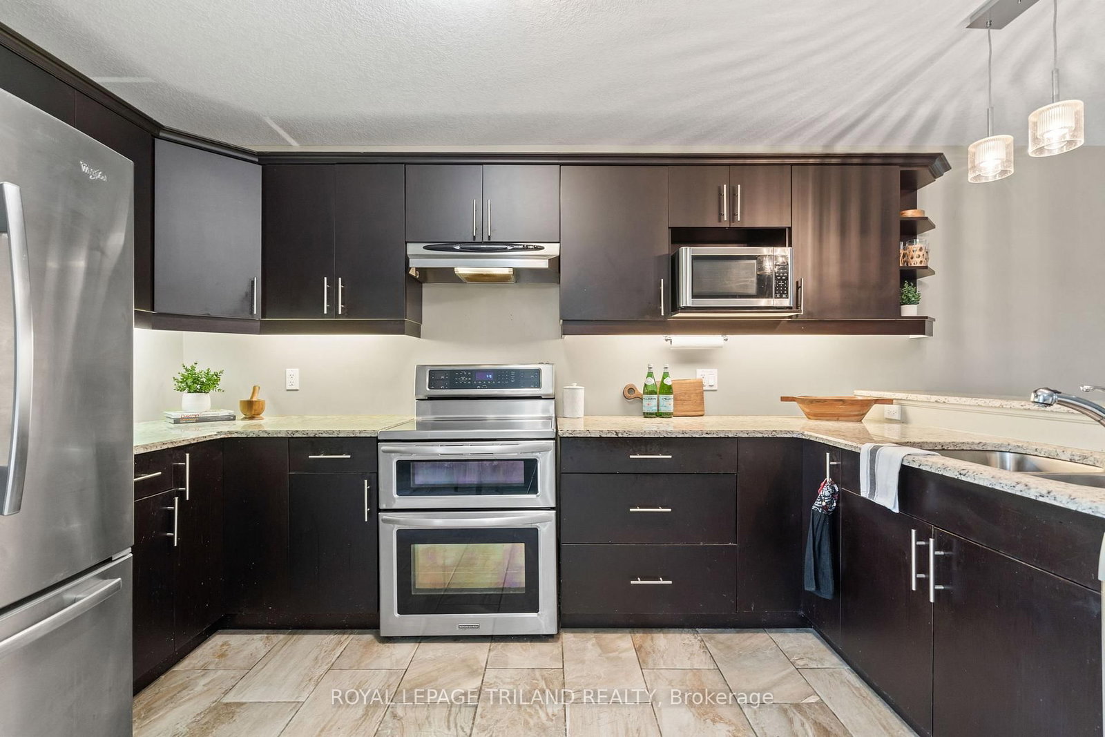 38 LEESBORO Trail • Thames Centre, ON photo 17