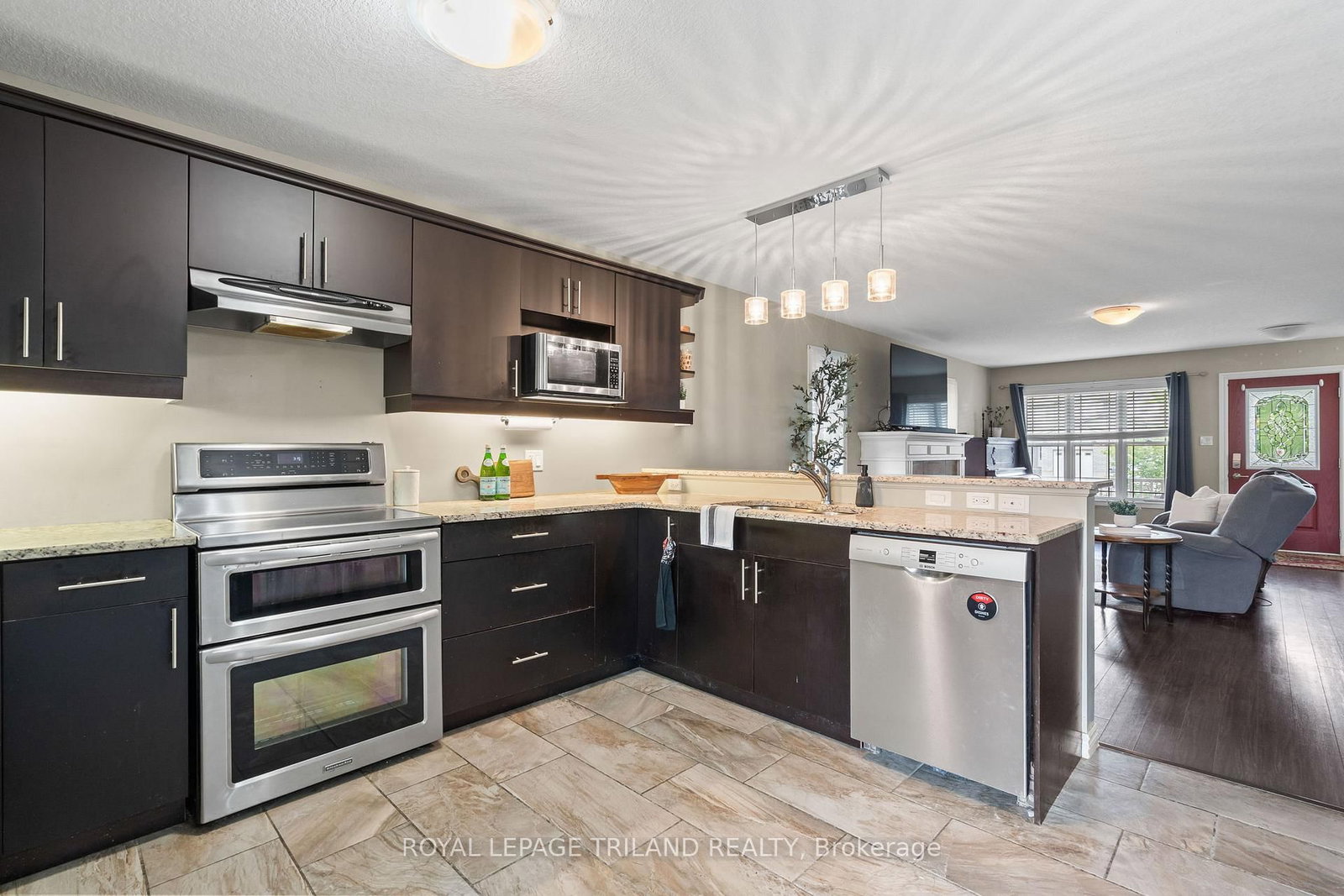 38 LEESBORO Trail • Thames Centre, ON photo 18