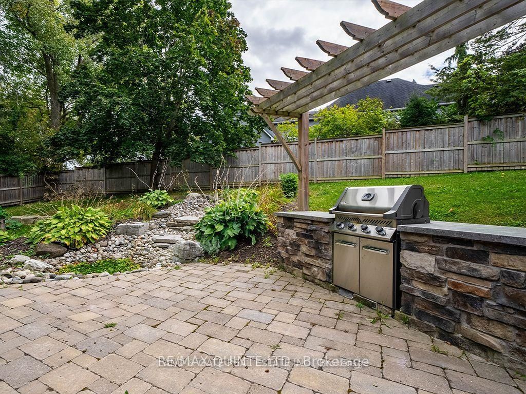 14 Eastern Avenue • Prince Edward County, ON photo 37