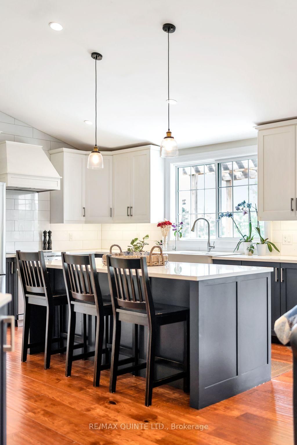 14 Eastern Avenue • Prince Edward County, ON photo 6