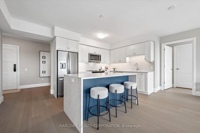 501 - 93 Arthur Street S