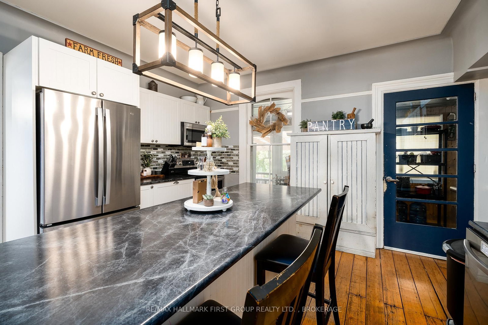 3215 Big Creek Street • Napanee, ON photo 8