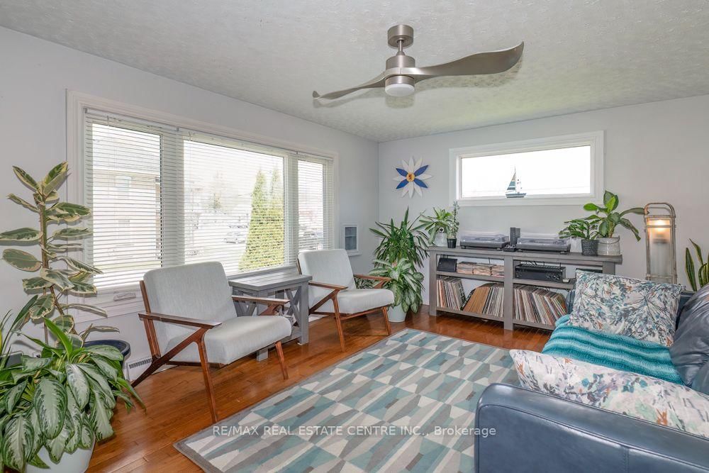 111 Elizabeth Street W • West Grey, ON photo 6