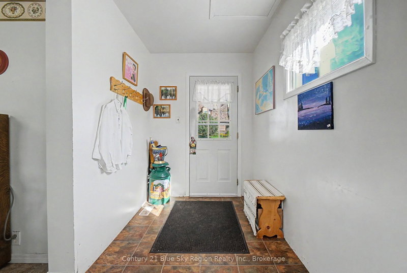 383 Angus Street