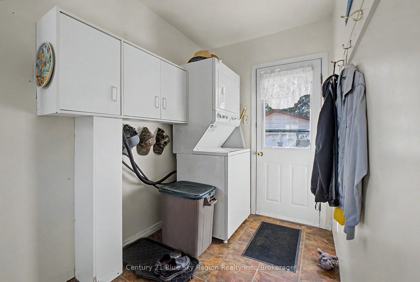 383 Angus Street • North Bay, ON photo 4