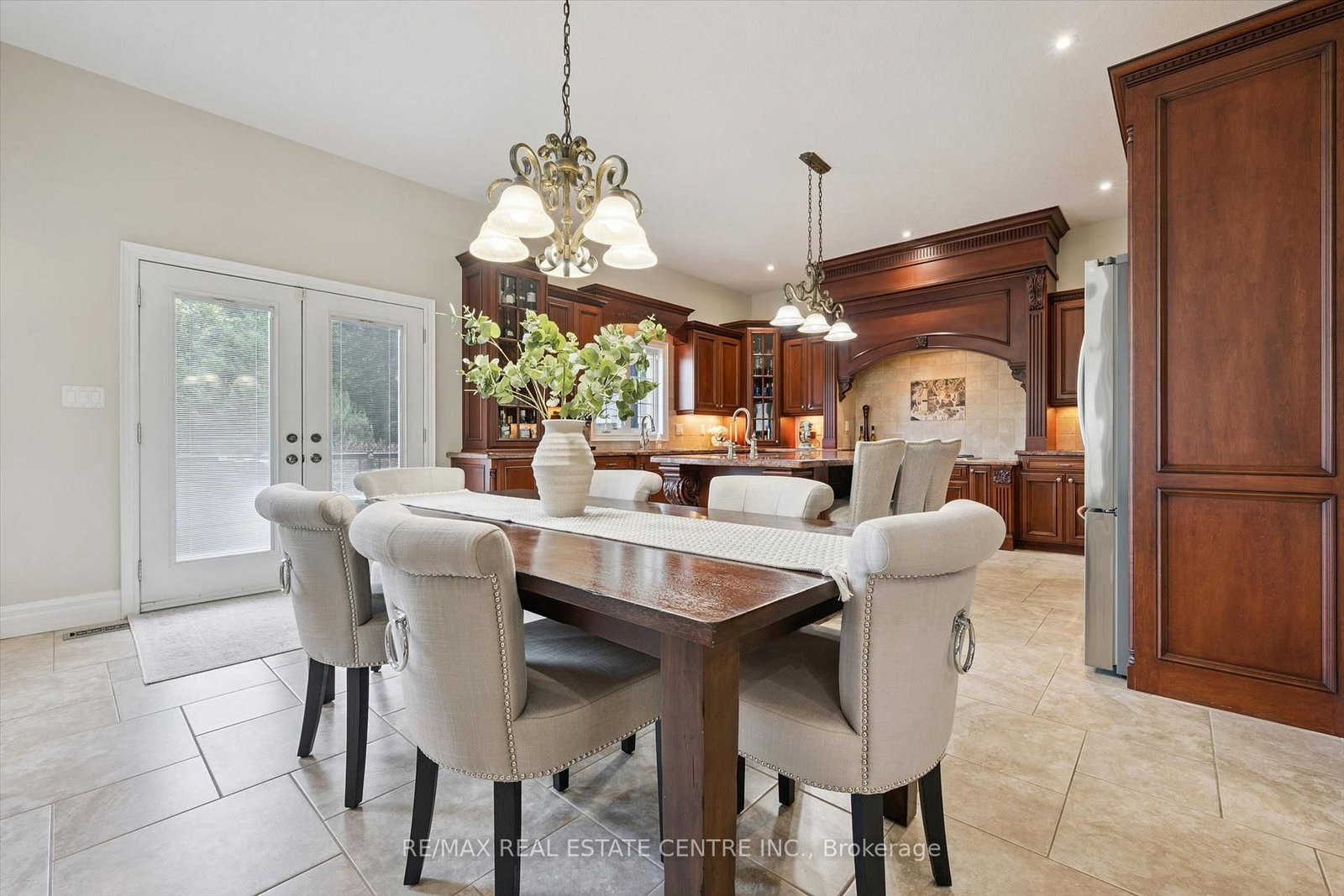 332 Scenic Drive • Saint George, ON photo 10