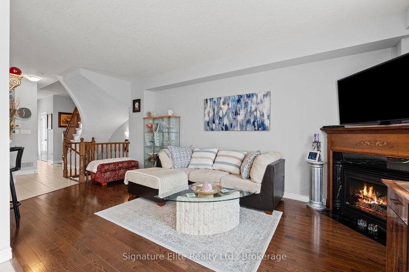51 Marina Point Crescent