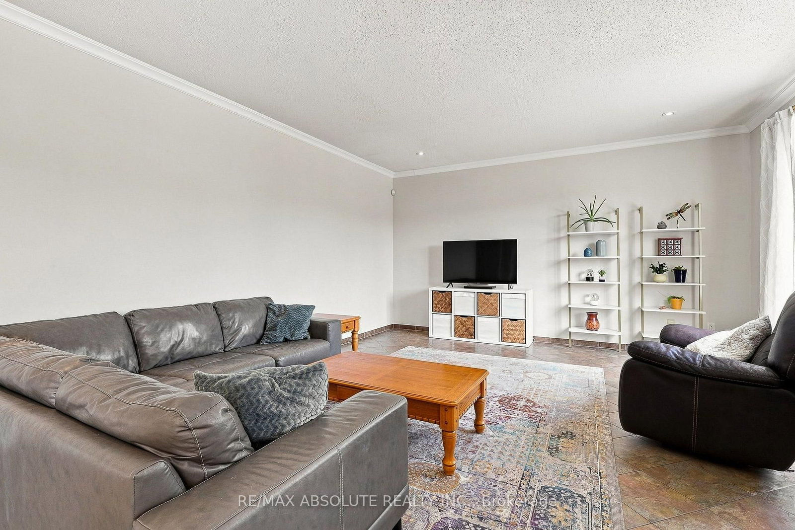 2158 Valenceville Crescent • Ottawa, ON photo 19