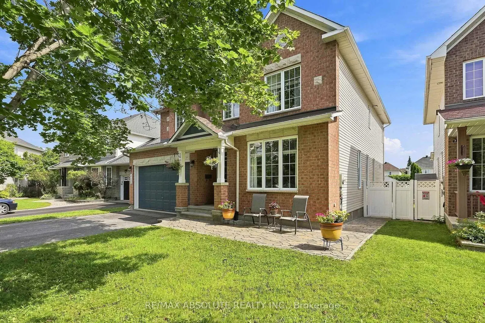 2158 Valenceville Crescent, Ottawa, ON — photo 2