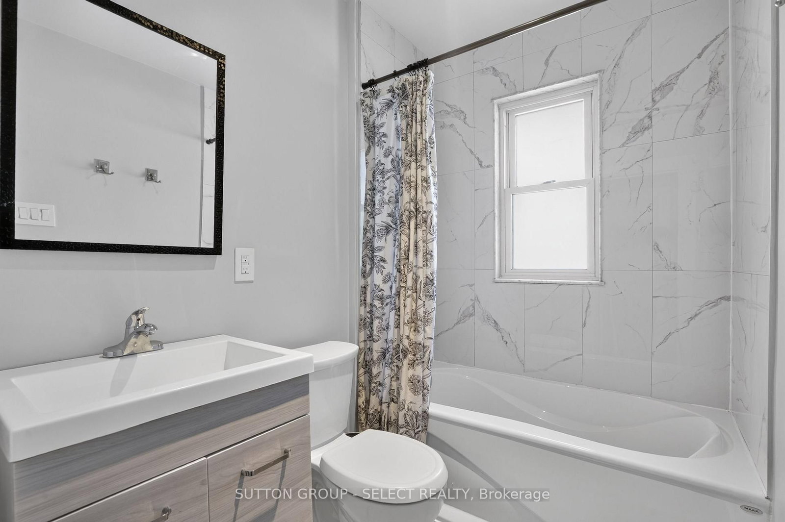 1295 York Street • London East, ON photo 23