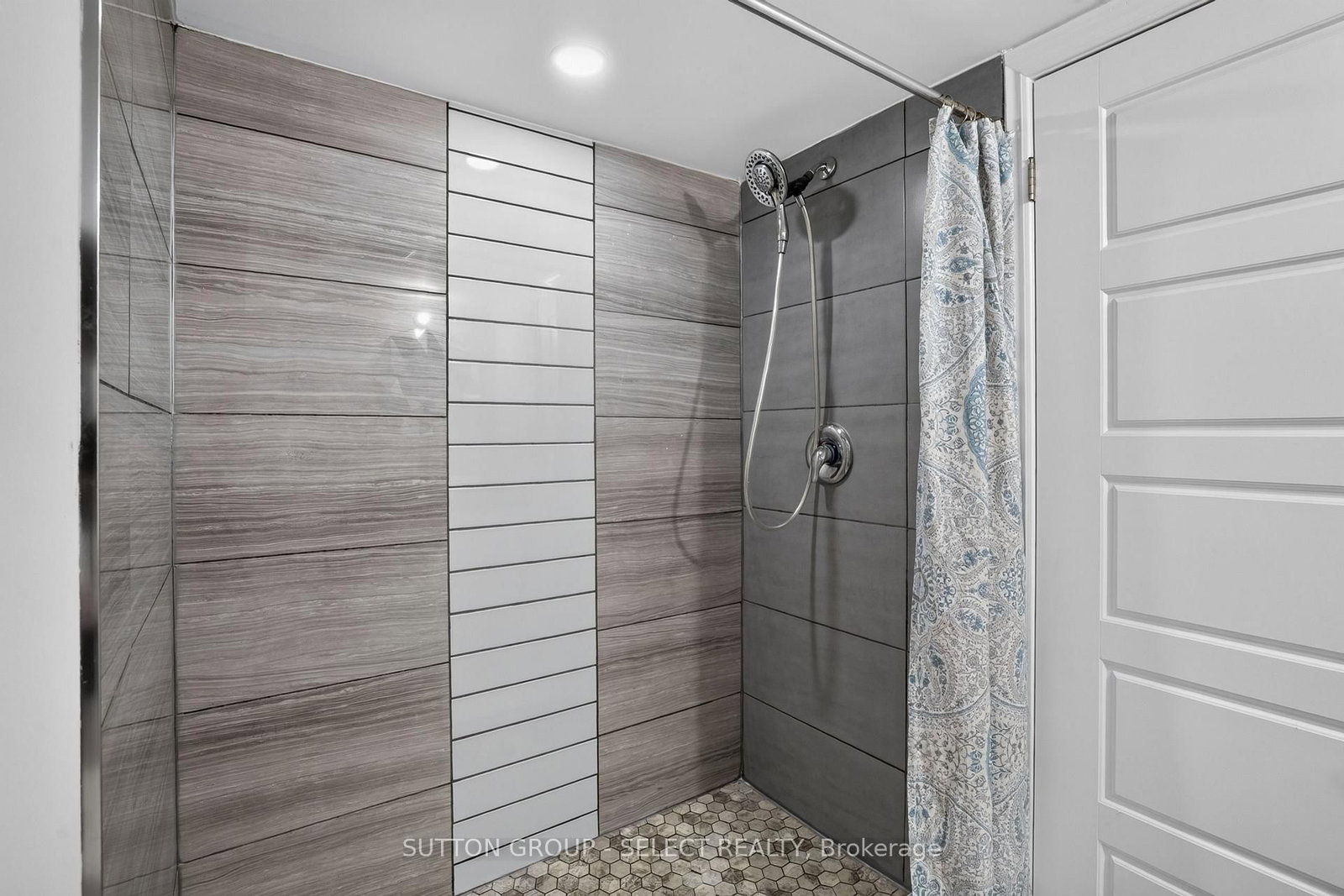 1295 York Street • London East, ON photo 34