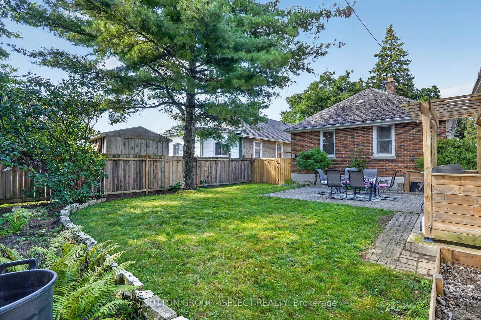 1295 York Street • London East, ON photo 43