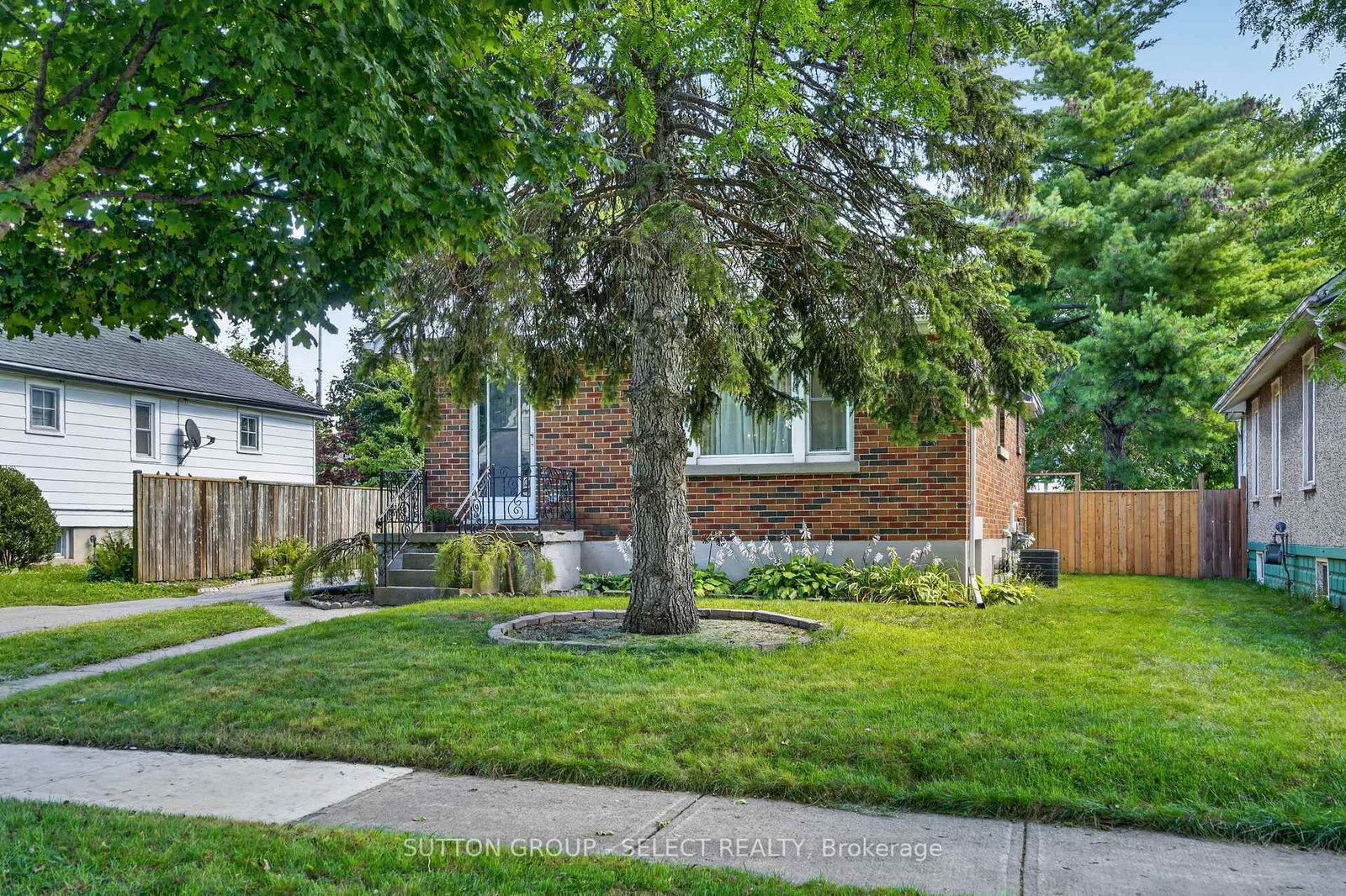 1295 York Street • London East, ON photo 44
