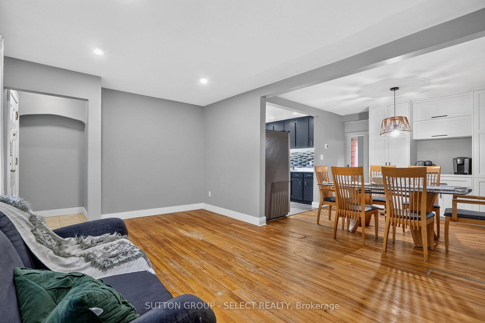 1295 York Street • London East, ON photo 9