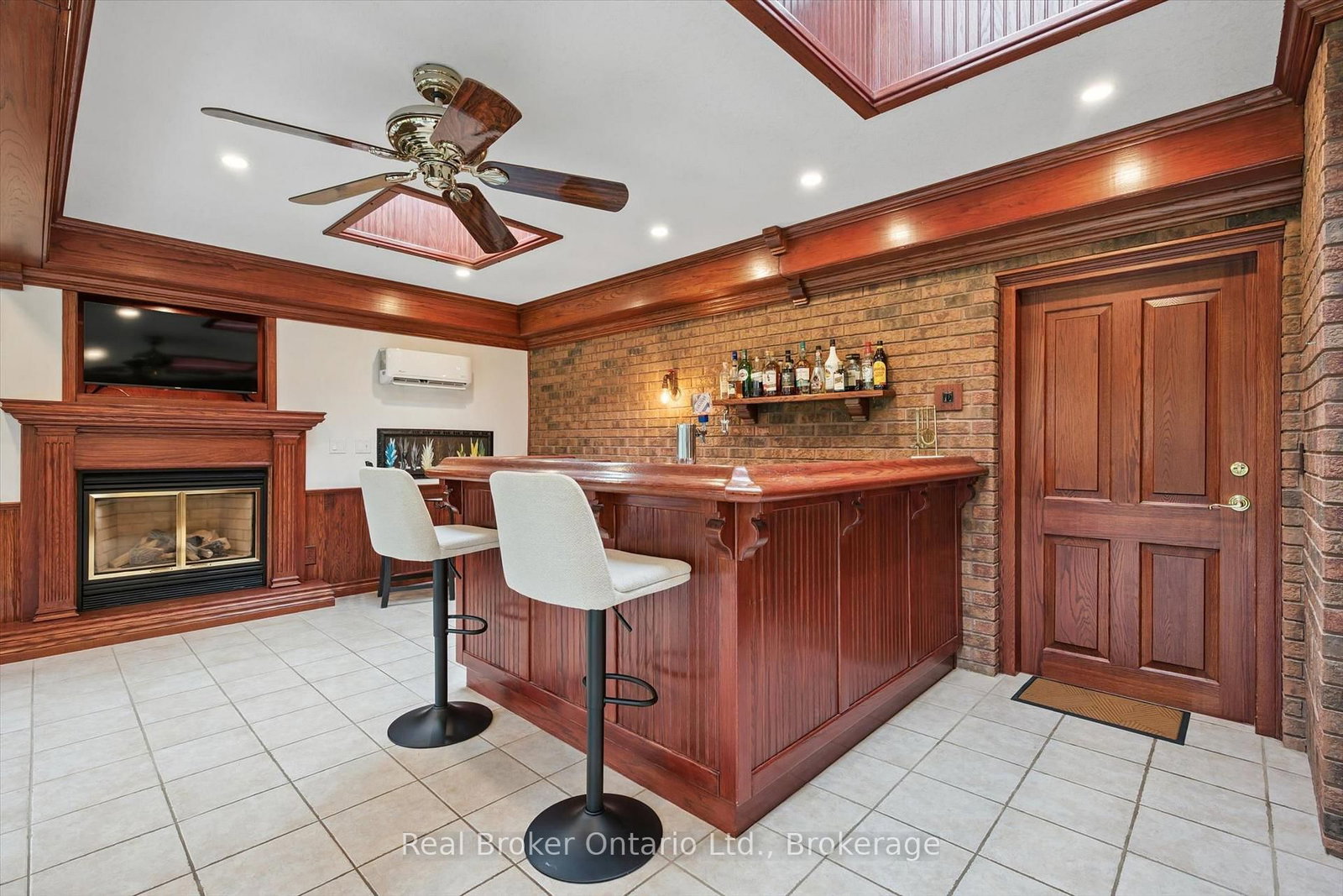 32 Sunset Drive • Woolwich, ON photo 14
