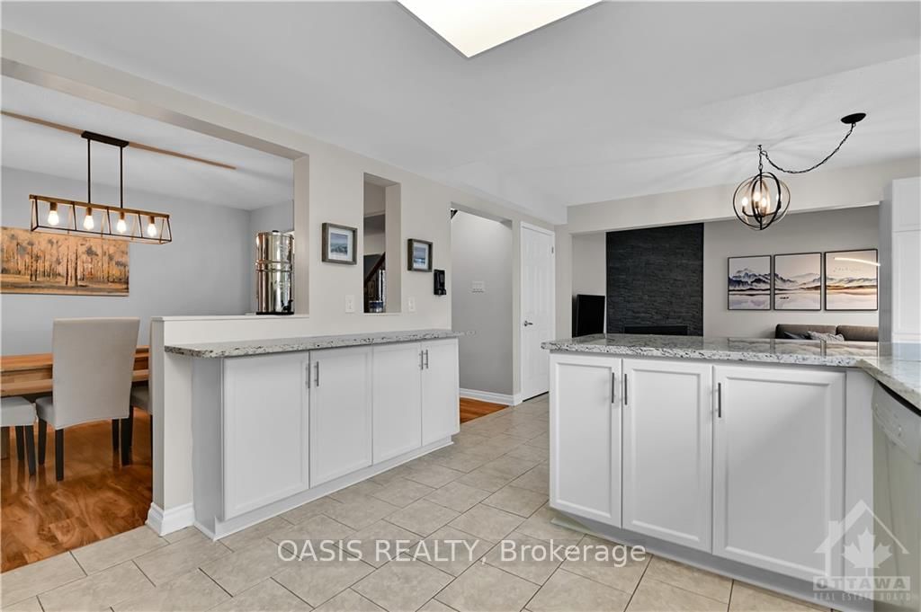 5 Thornhedge Court • Ottawa, ON photo 8