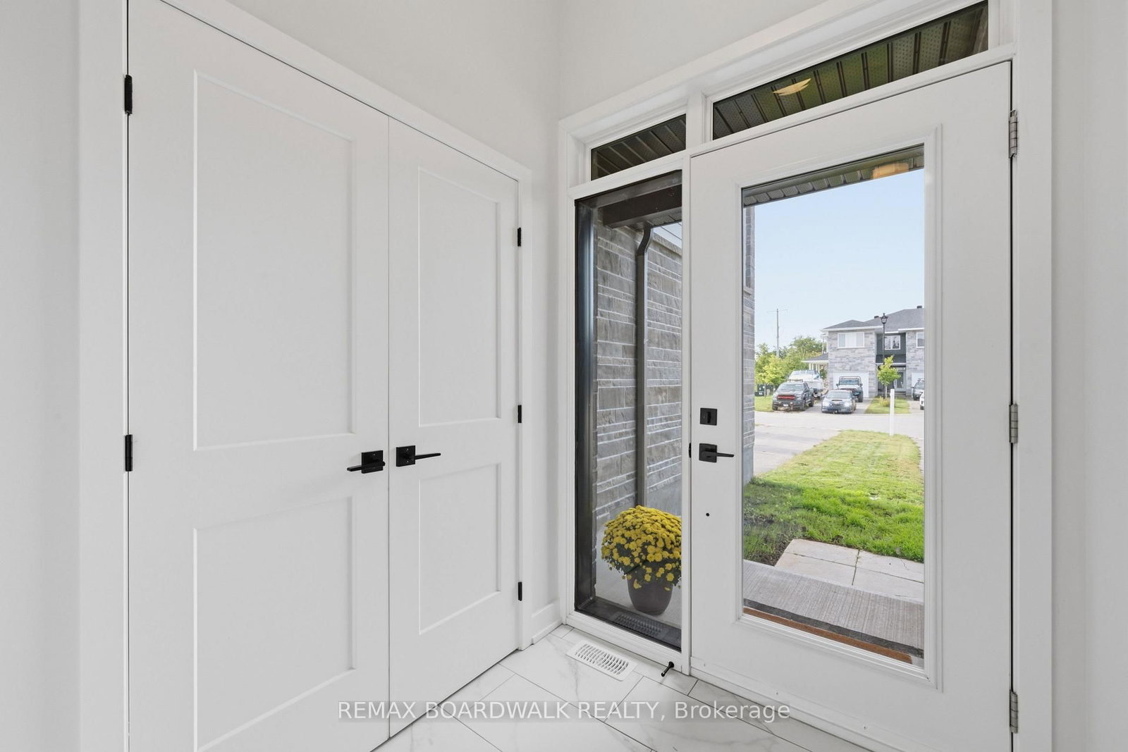 5 Morrall Court • Arnprior, ON photo 3