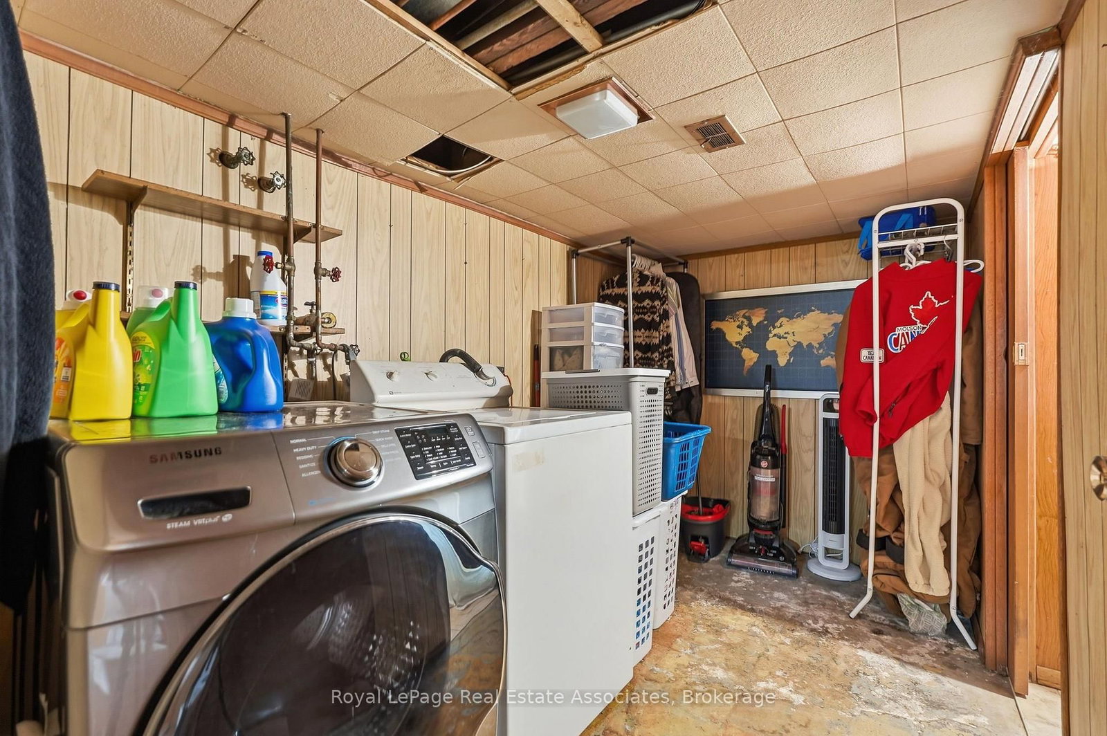 96 Huxley Avenue S • Hamilton, ON photo 39