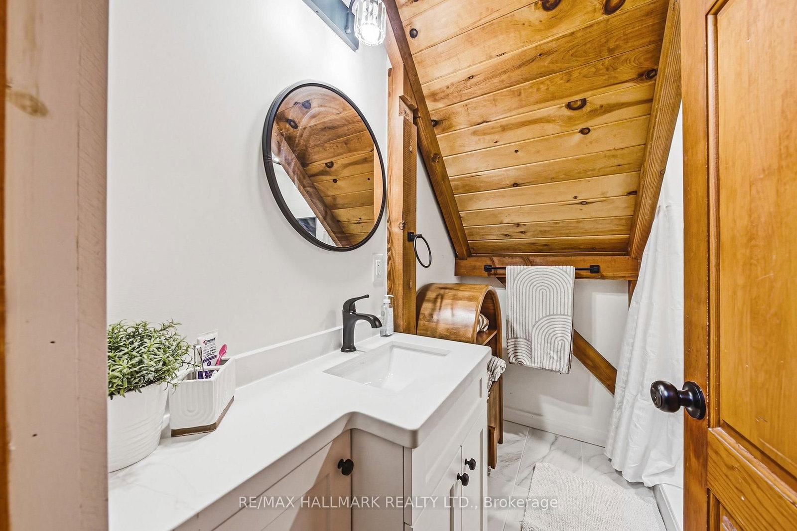 1548 Mineral Springs Road • Hamilton, ON photo 38