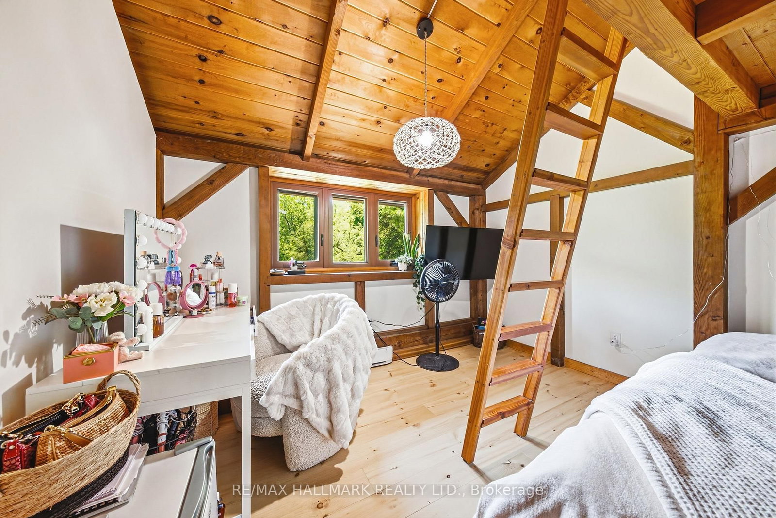 1548 Mineral Springs Road • Hamilton, ON photo 41