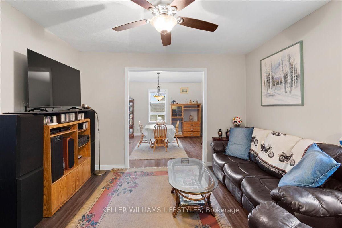 61 Main Street W • Chatham-Kent, ON photo 10