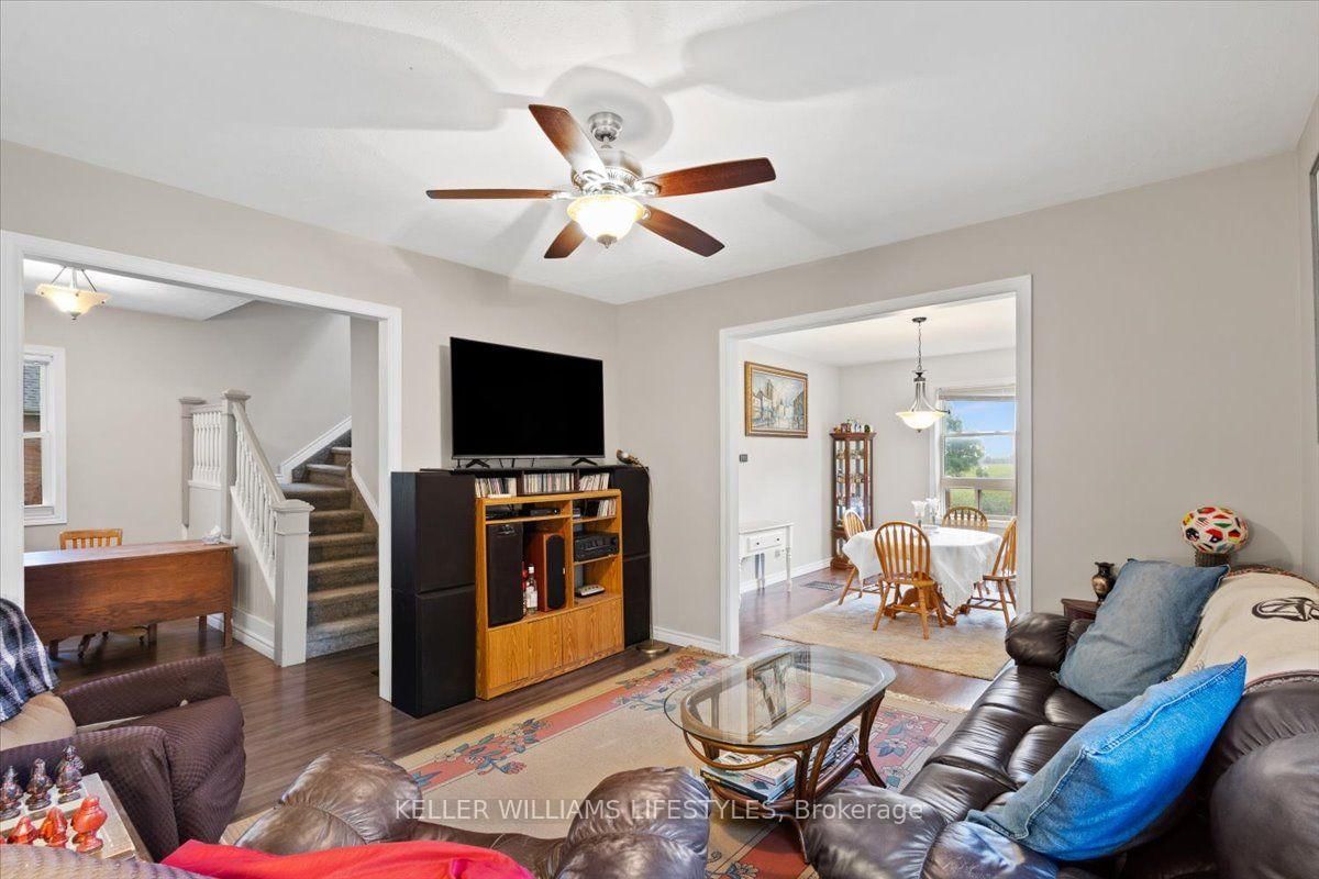 61 Main Street W • Chatham-Kent, ON photo 11