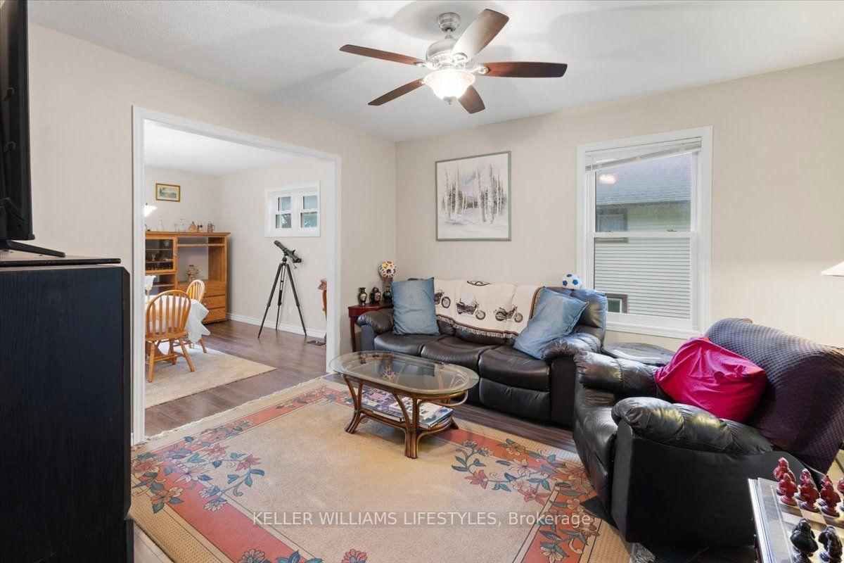 61 Main Street W • Chatham-Kent, ON photo 9