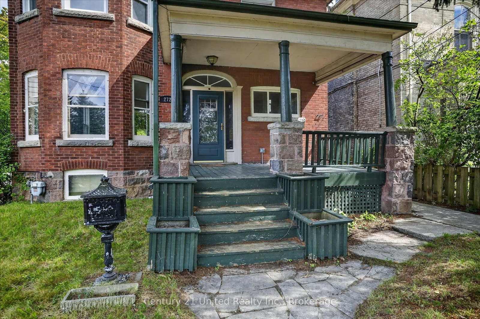 272 Burnham Street • Peterborough, ON photo 2