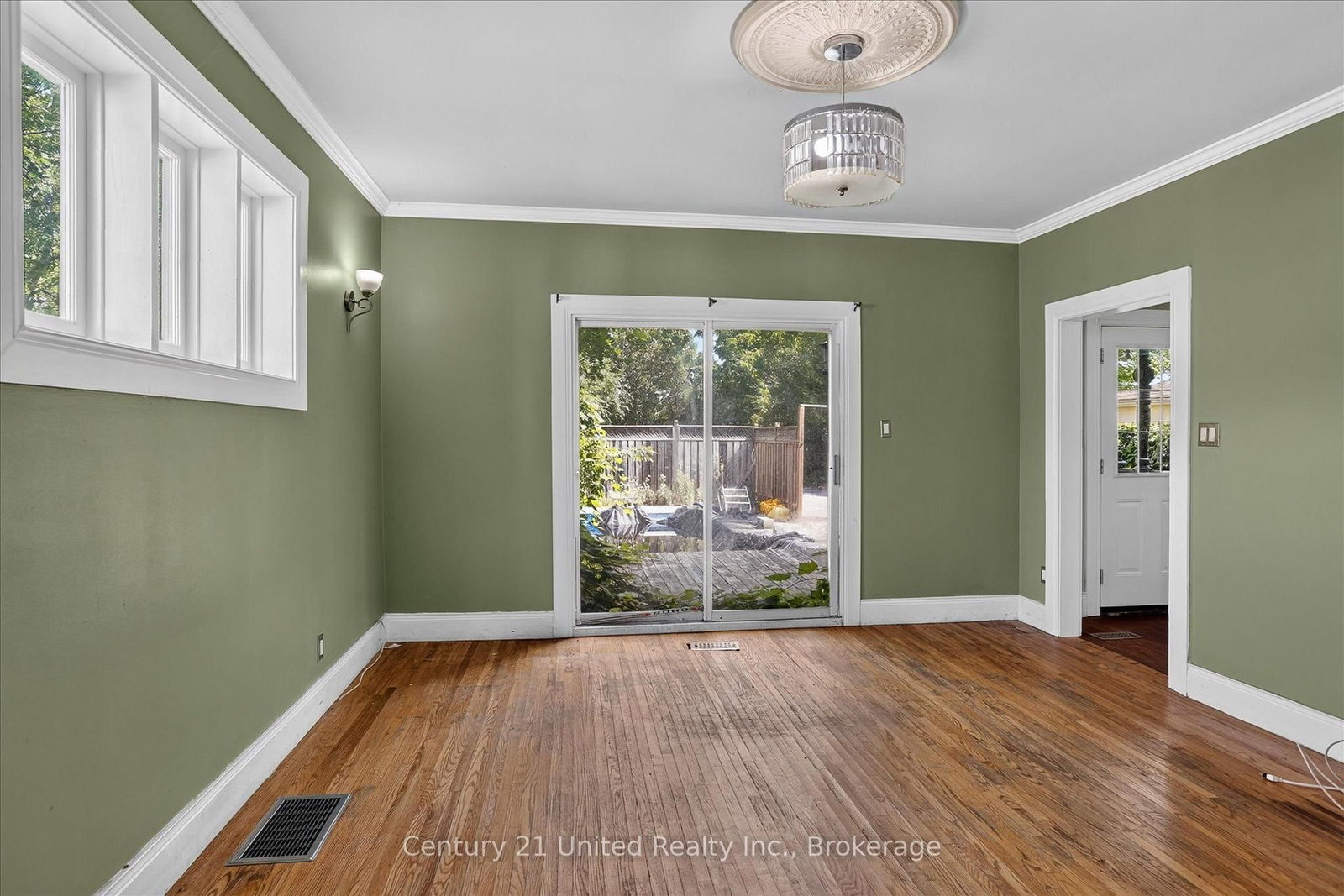 272 Burnham Street • Peterborough, ON photo 7