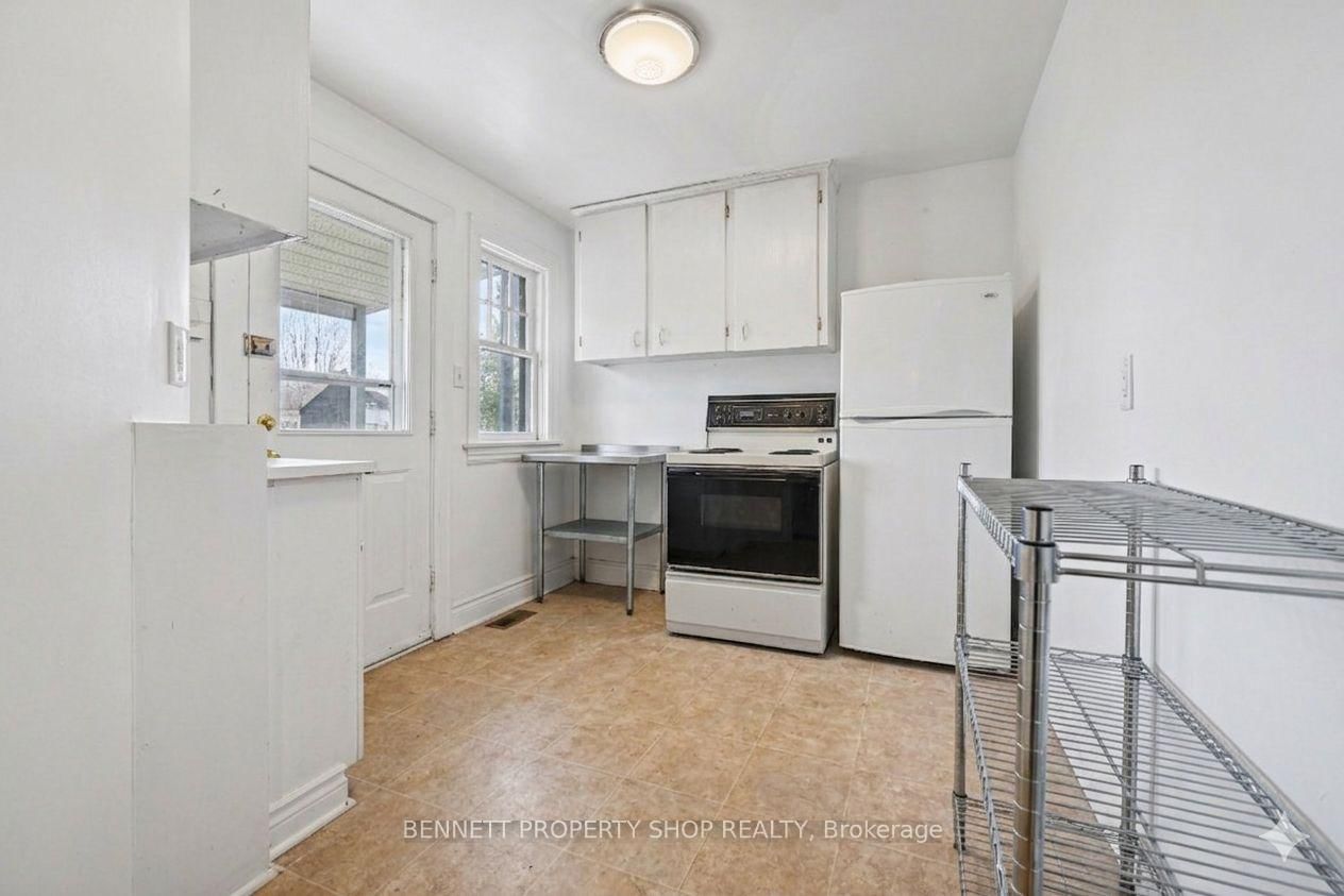 56 Smirle Avenue • Ottawa, ON photo 10