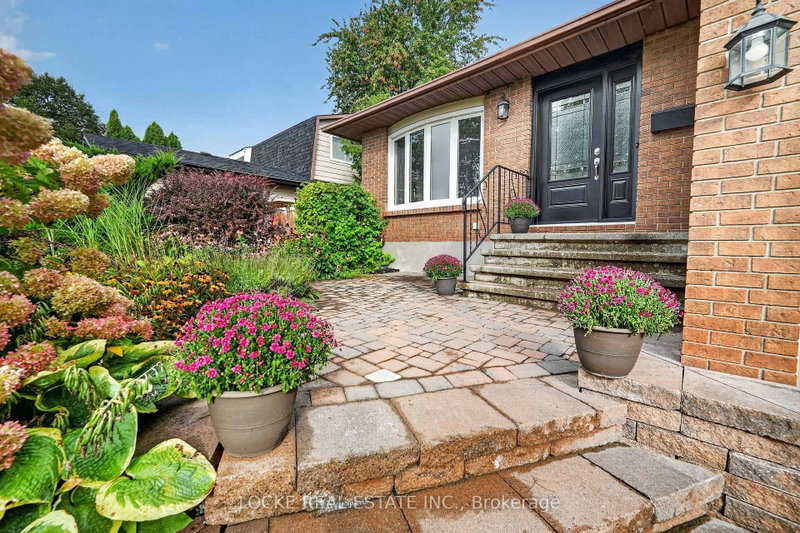 1161 Beaujolais Crescent