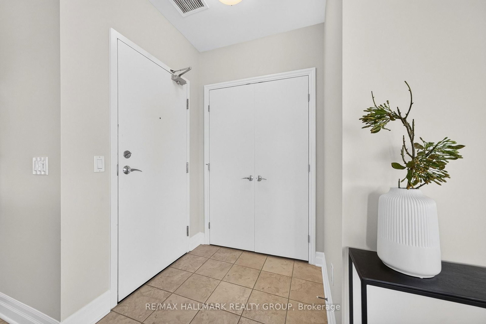 235 Kent Street • #PH05 • Ottawa, ON photo 5