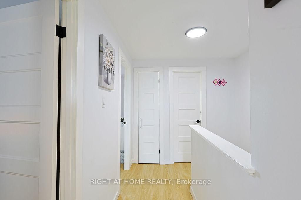 208 Admiral Drive • London East, ON photo 27