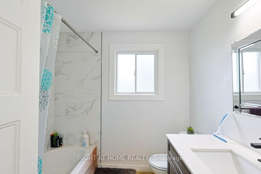 208 Admiral Drive • London East, ON photo 28