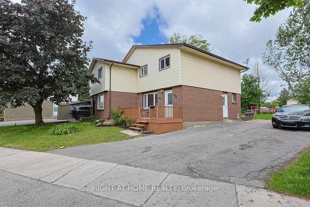 208 Admiral Drive • London East, ON photo 33
