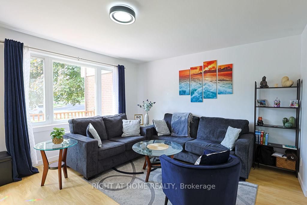 208 Admiral Drive • London East, ON photo 9