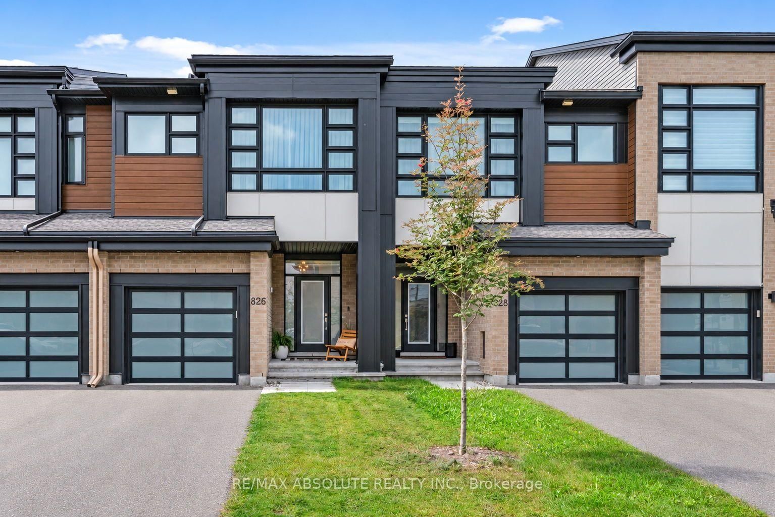 826 Chipping Circle • Ottawa, ON photo 3