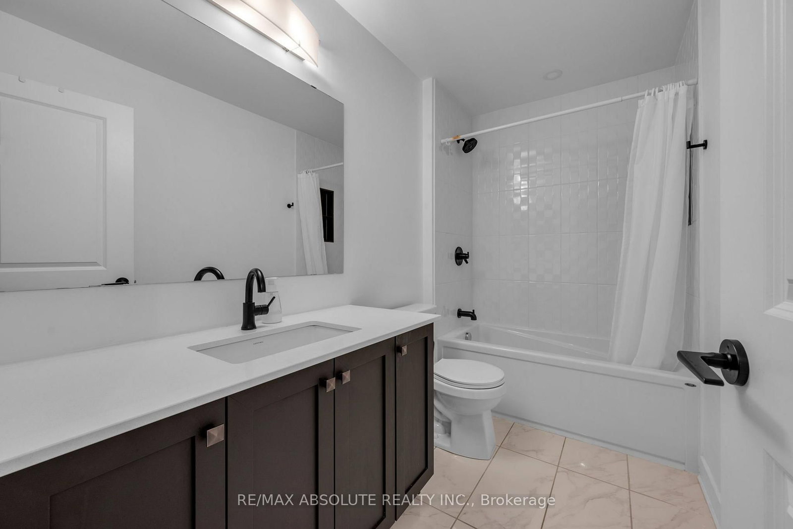 826 Chipping Circle • Ottawa, ON photo 36