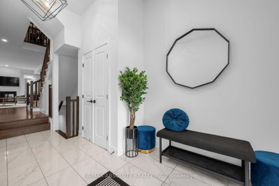 826 Chipping Circle • Ottawa, ON photo 6