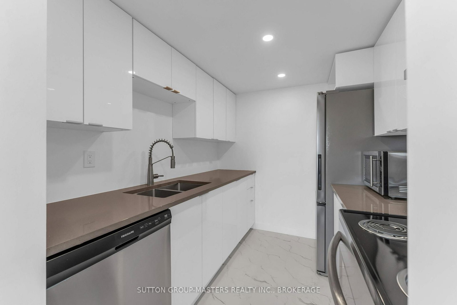 165 Ontario Street • #801 • Kingston, ON photo 14