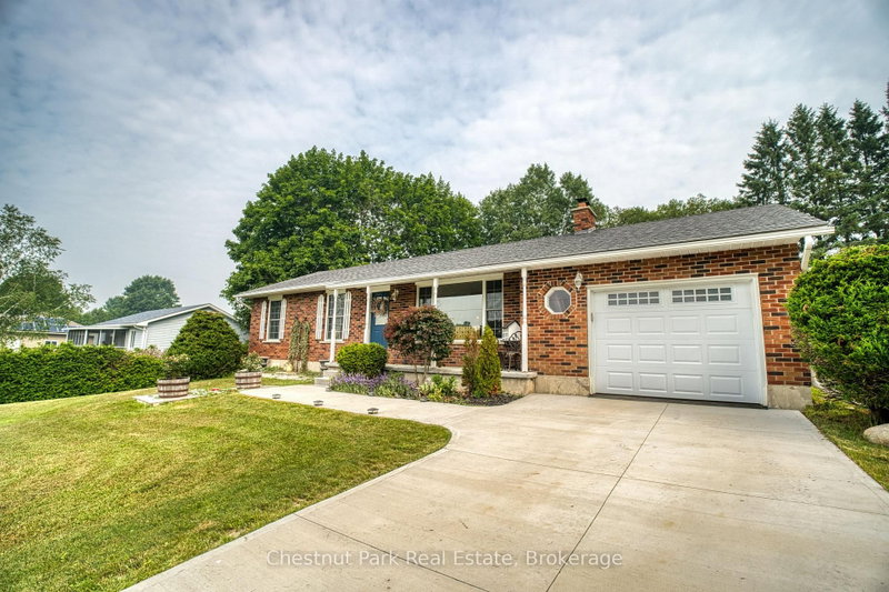 683199 Chatsworth Road 24