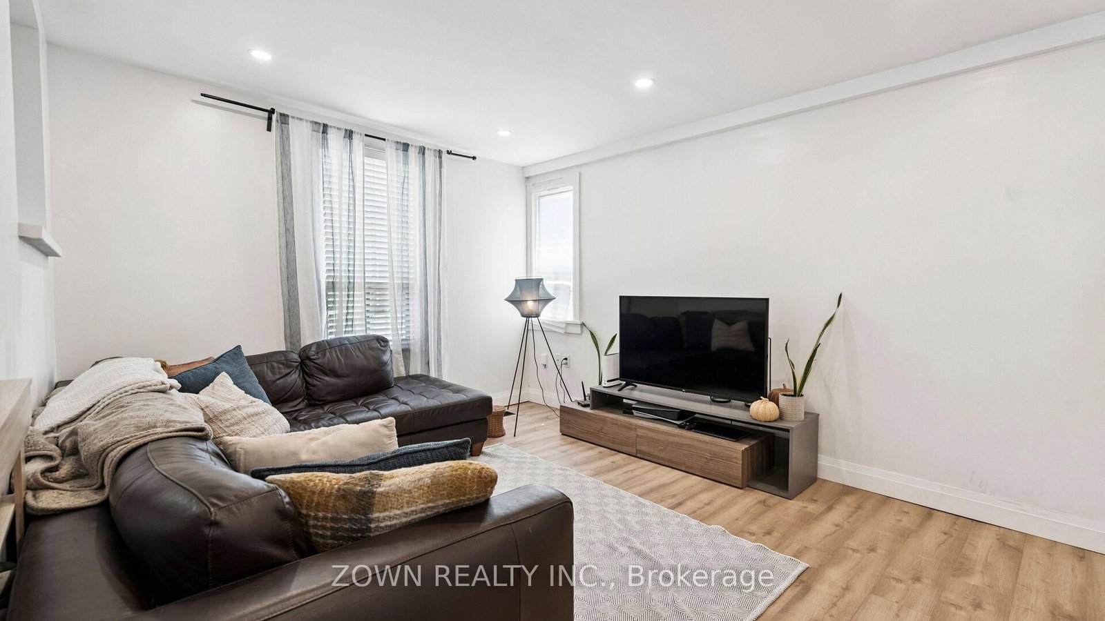 64 Sheaffe Street • Hamilton, ON photo 13