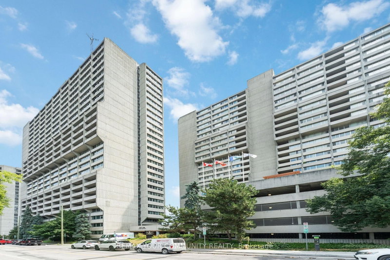 608 - 500 Laurier Avenue W