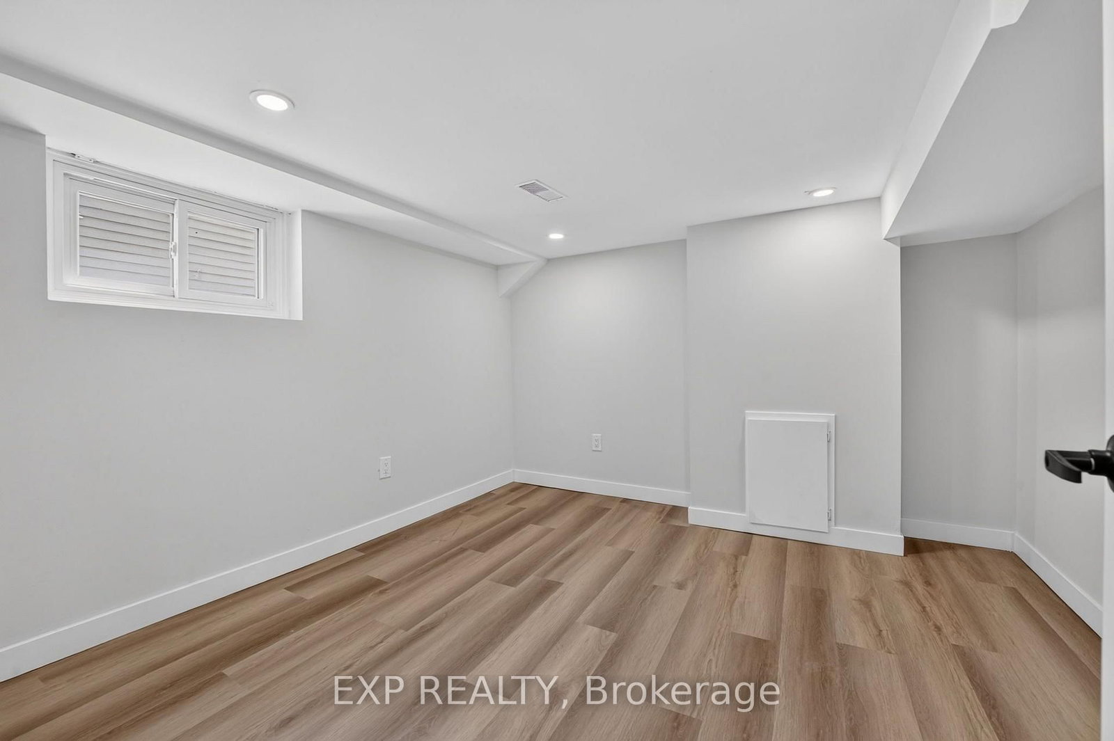 43 Brucedale Avenue E • Hamilton, ON photo 38