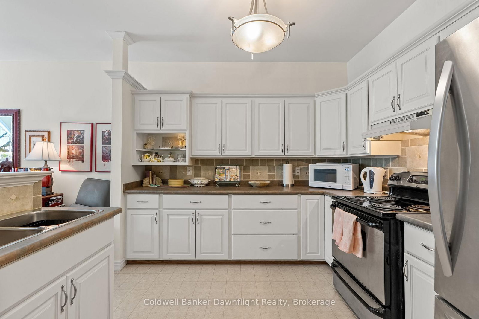 7 Brookside Place • South Huron, ON photo 11