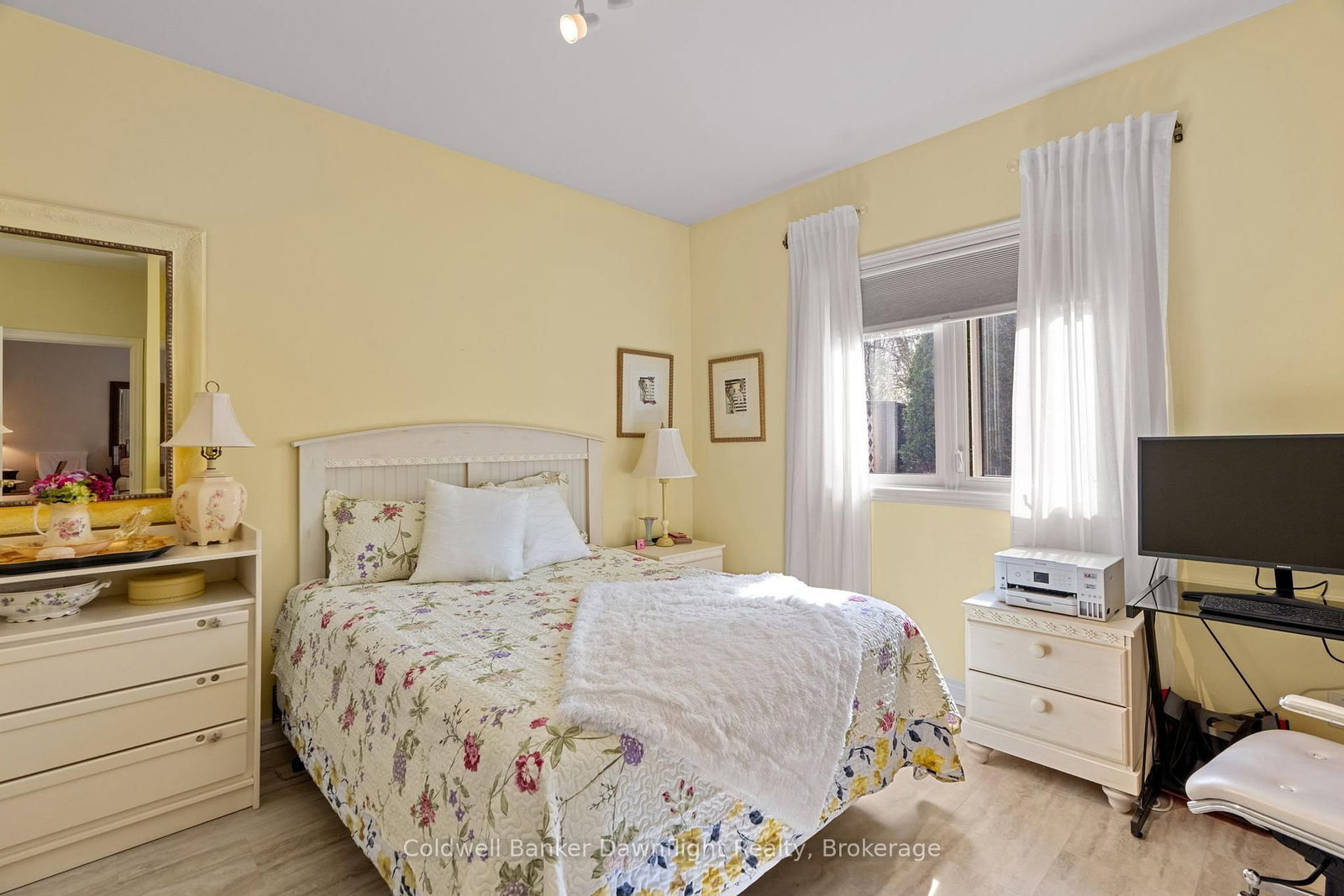 7 Brookside Place • South Huron, ON photo 13