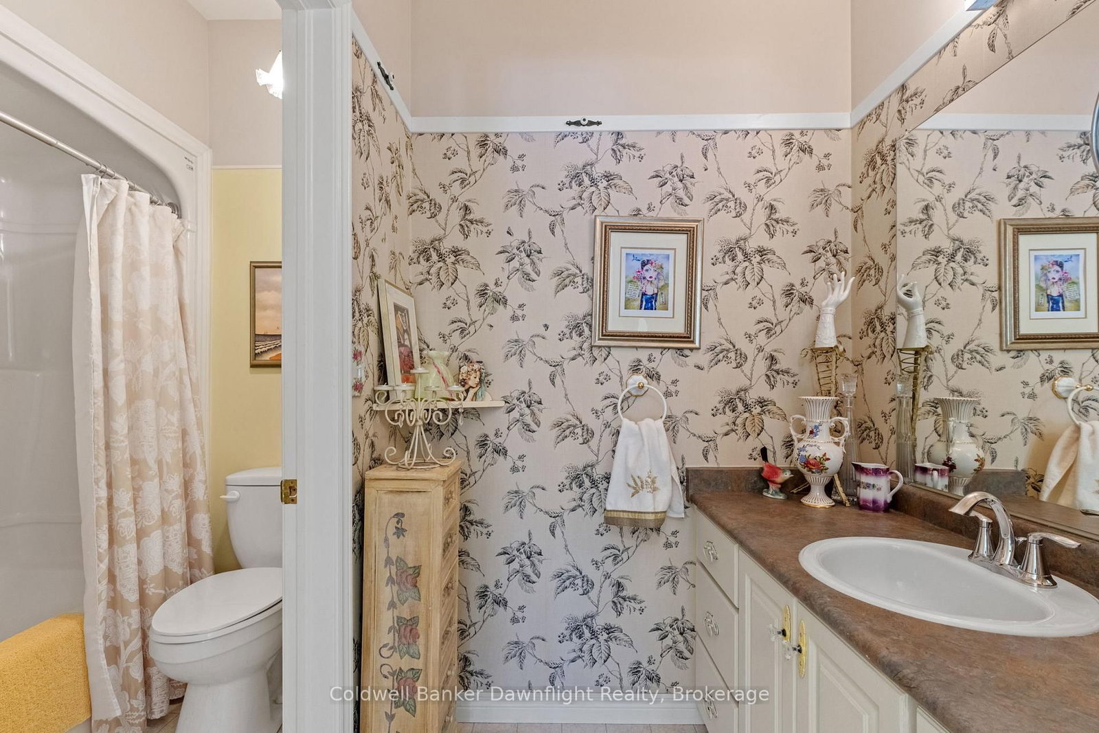 7 Brookside Place • South Huron, ON photo 17