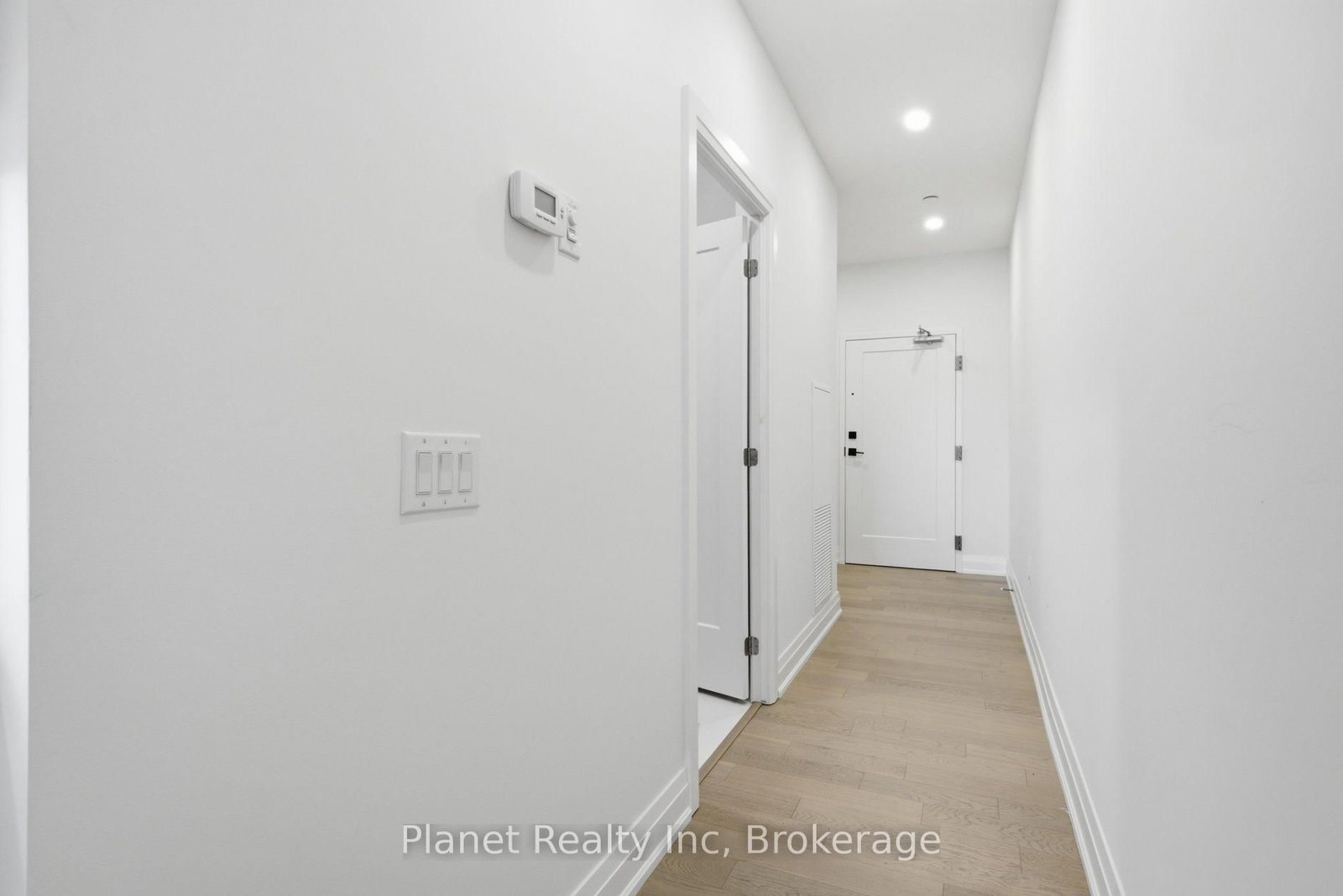 71 Wyndham Street S • #1003 • Guelph, ON photo 14